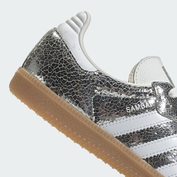 Adidas Samba OG Shoes in Silver - Picture 6 of 11